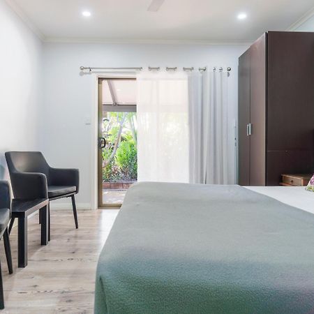 Kimberley Croc Motel Kununurra Dış mekan fotoğraf
